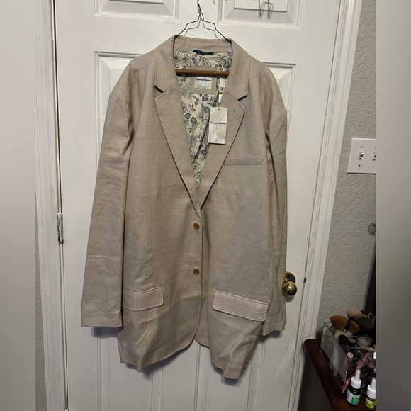 Tommy Bahama Other - NWT Tommy Bahama Linen jacket 
5XLT